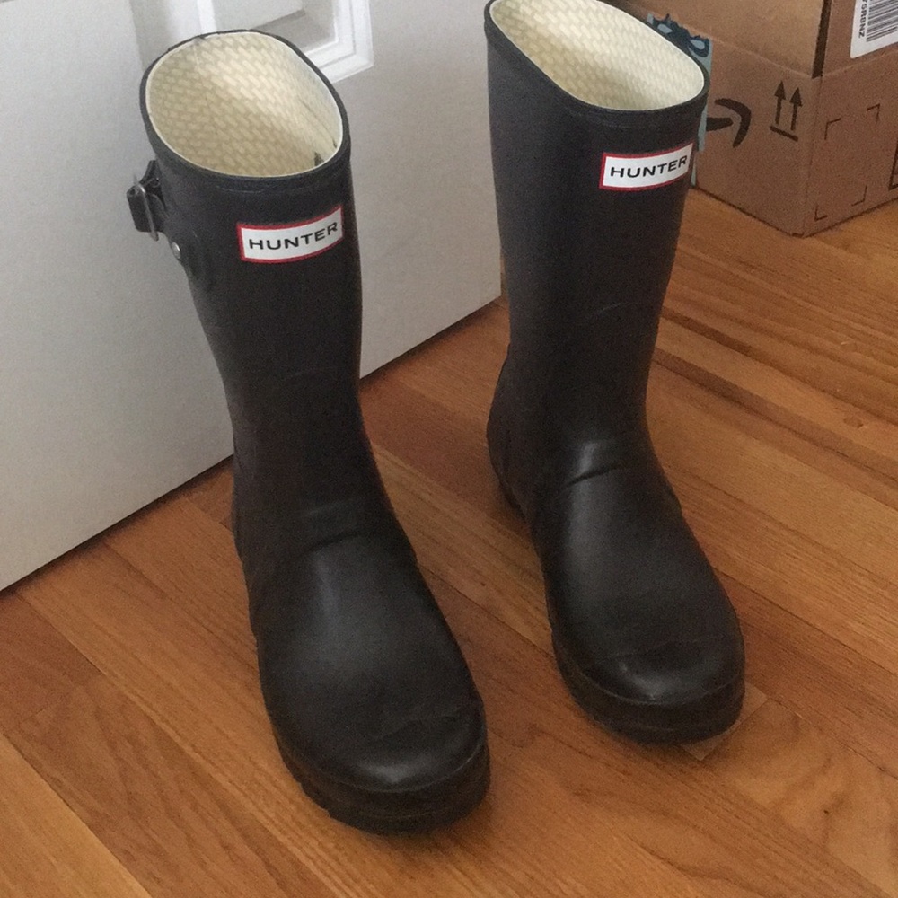 Black, short hunter boots